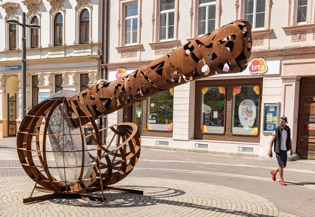 Tomáš Dolejš | Rozdělená společnost | Umění ve městě 2024