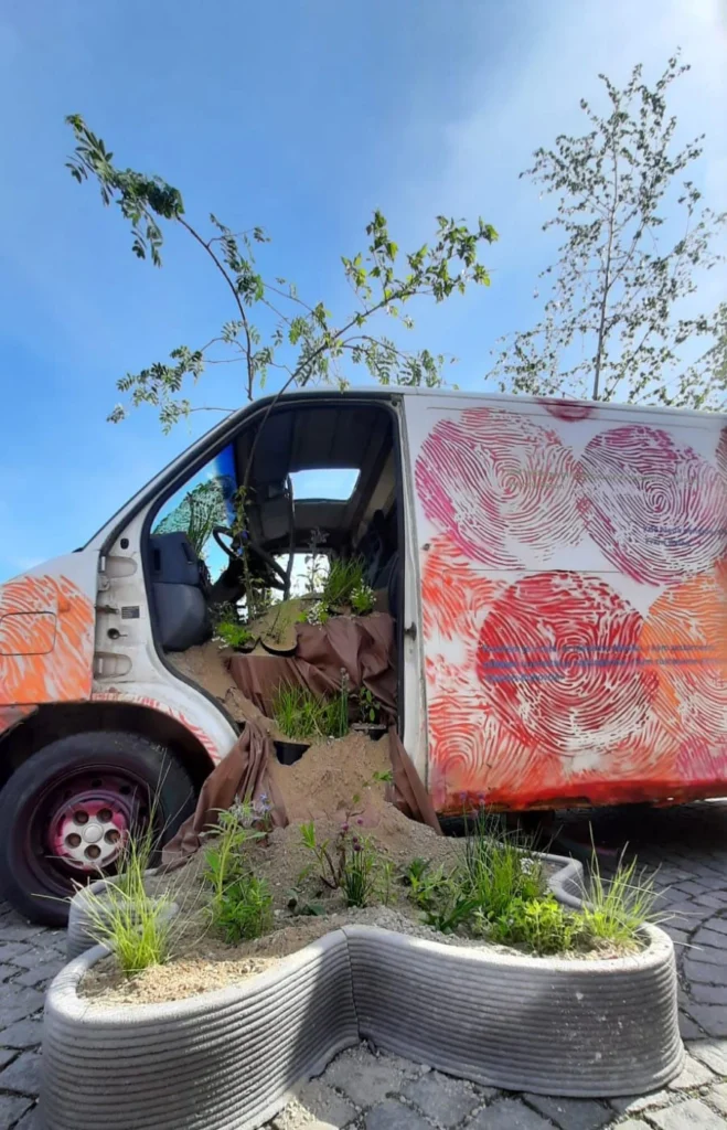 UVM kolektiv autorů | Flower Power | Umění ve městě 2021